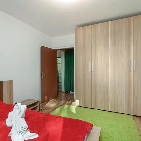 Stone Gate #2 Apartament