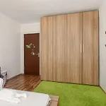 Stone Gate #2 Appartement *