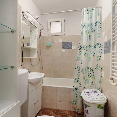 Stone Gate #2 Bukarest