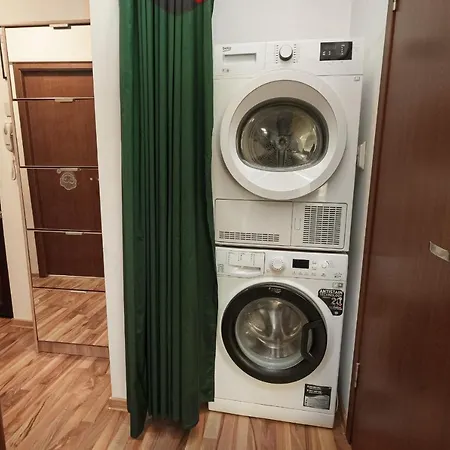 Stone Gate #2 Apartment