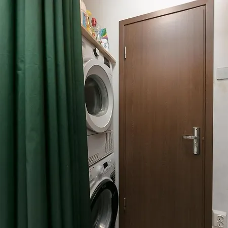 Stone Gate #2 Apartment