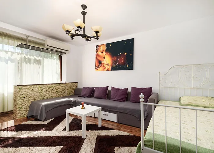 Stone Gate #2 Apartament *