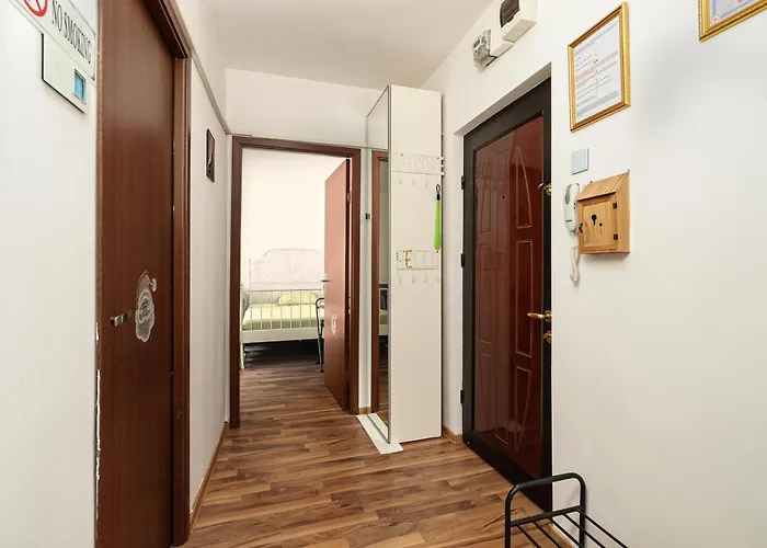 Stone Gate #2 Апартаменти Бухарест