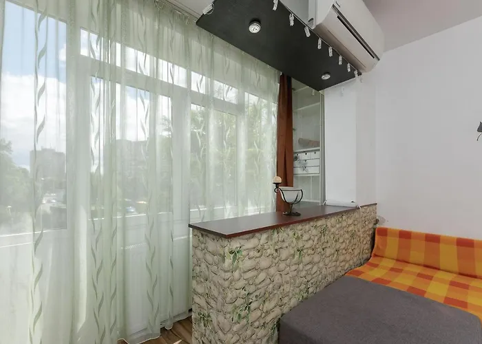 Stone Gate #2 Бухарест