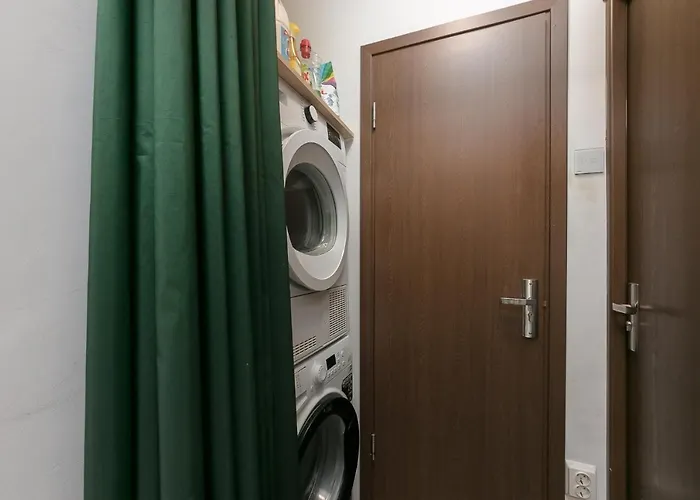 Stone Gate #2 Apartment